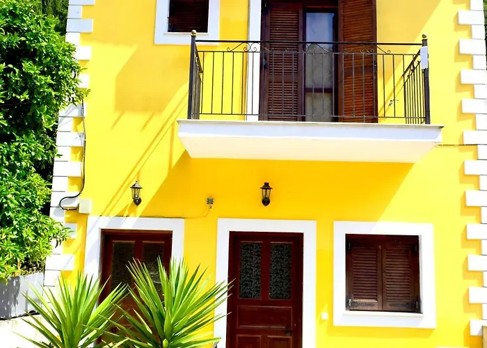 Dourios Ippos Apartments